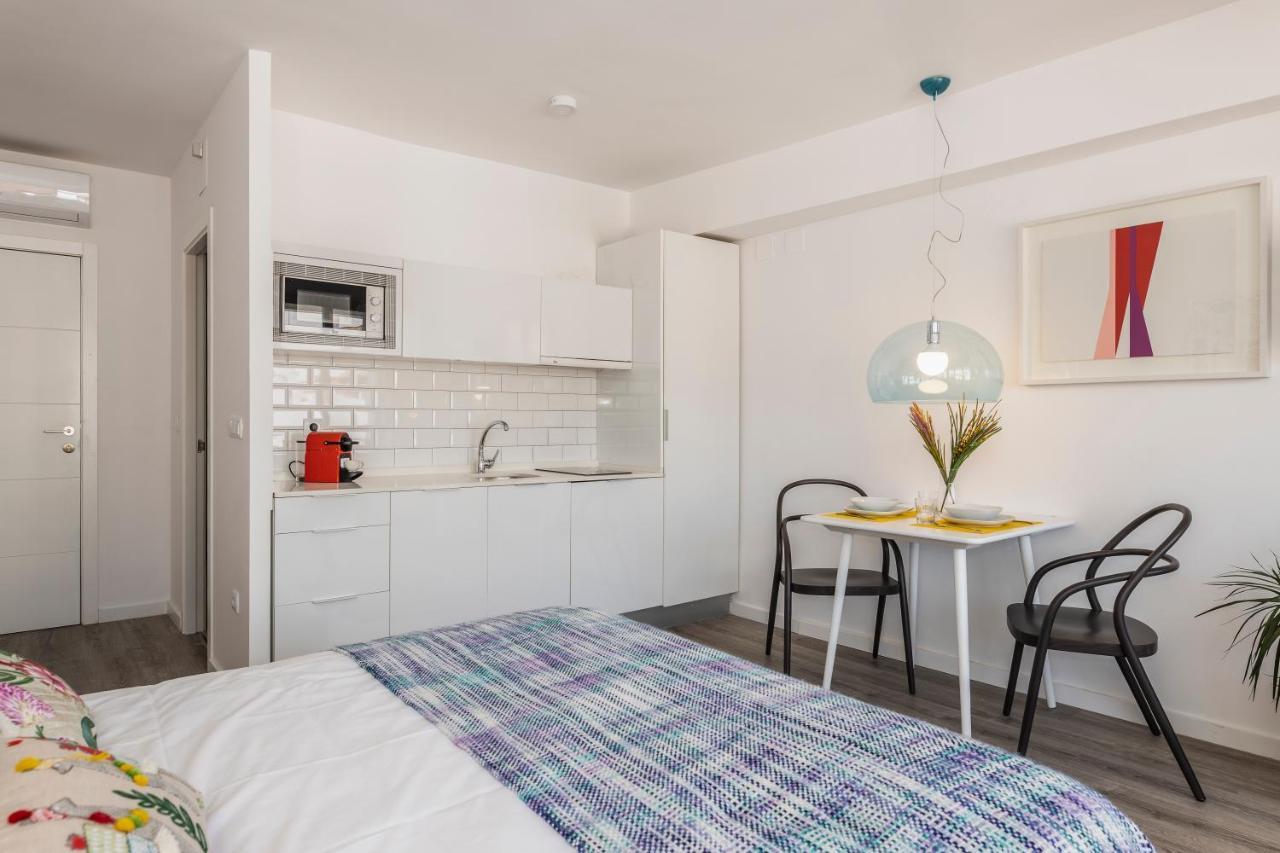 Pop Art, Apartamento De Diseno En Arenal 303 Con Terraza Sevilla Eksteriør billede